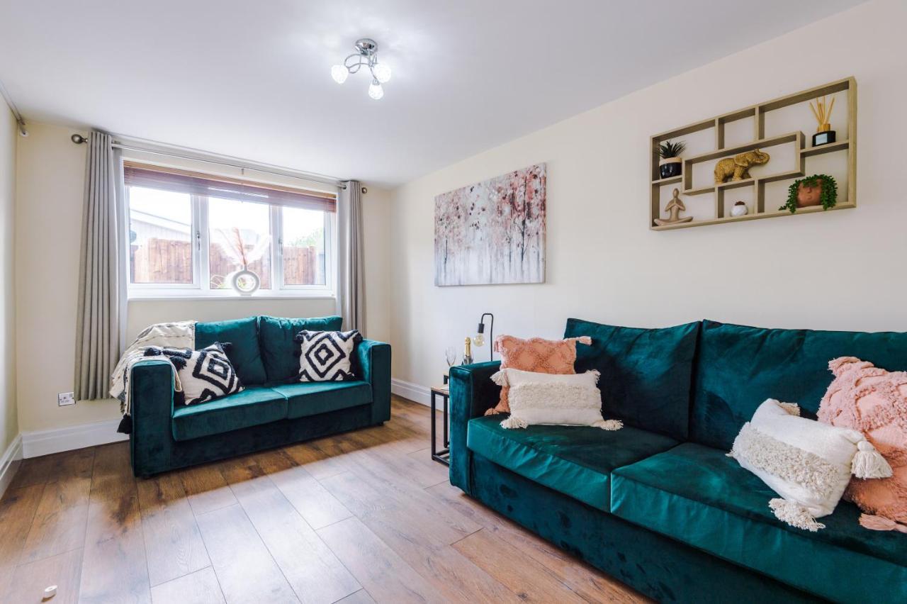 Charming 3-Bed Cottage In Chester, Ideal For Families & Workers, Free Parking - Sleeps 7 외부 사진