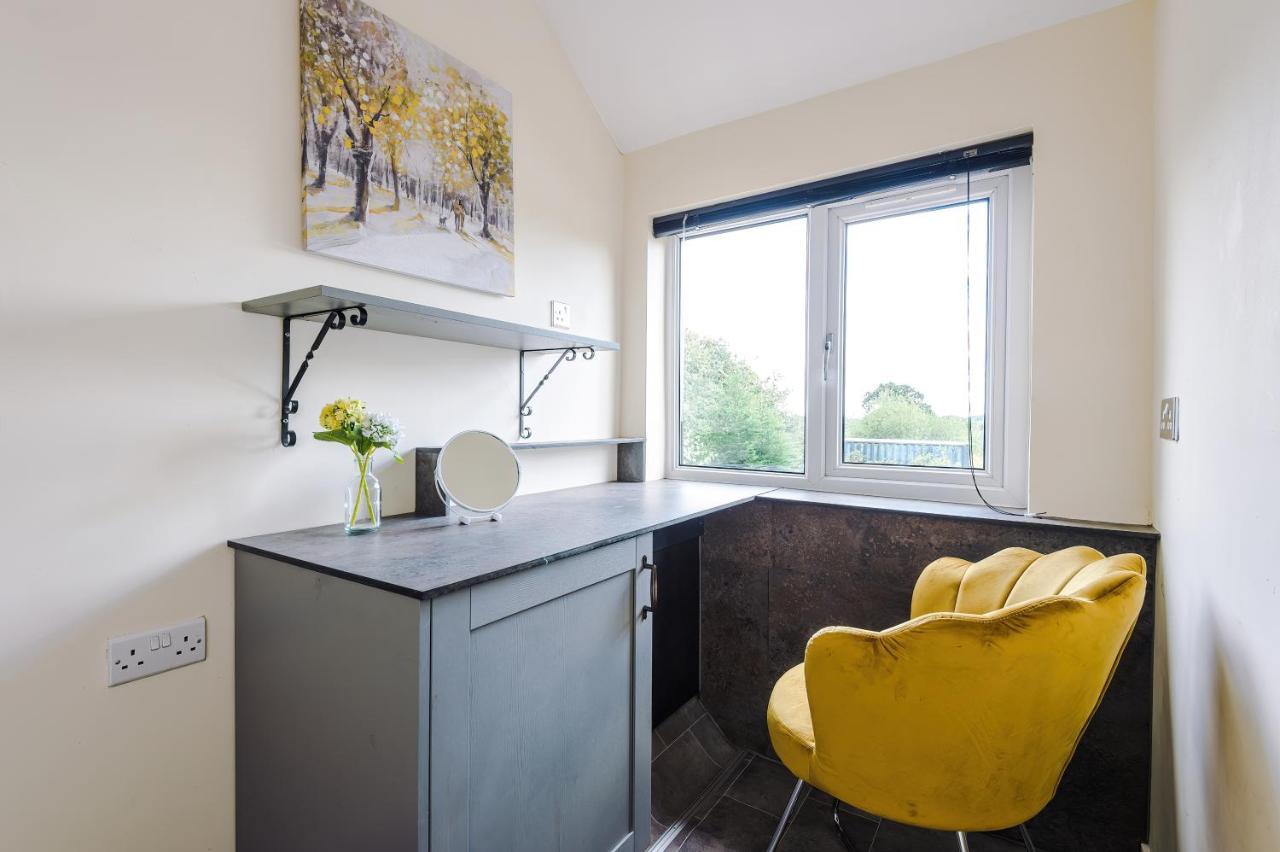 Charming 3-Bed Cottage In Chester, Ideal For Families & Workers, Free Parking - Sleeps 7 외부 사진