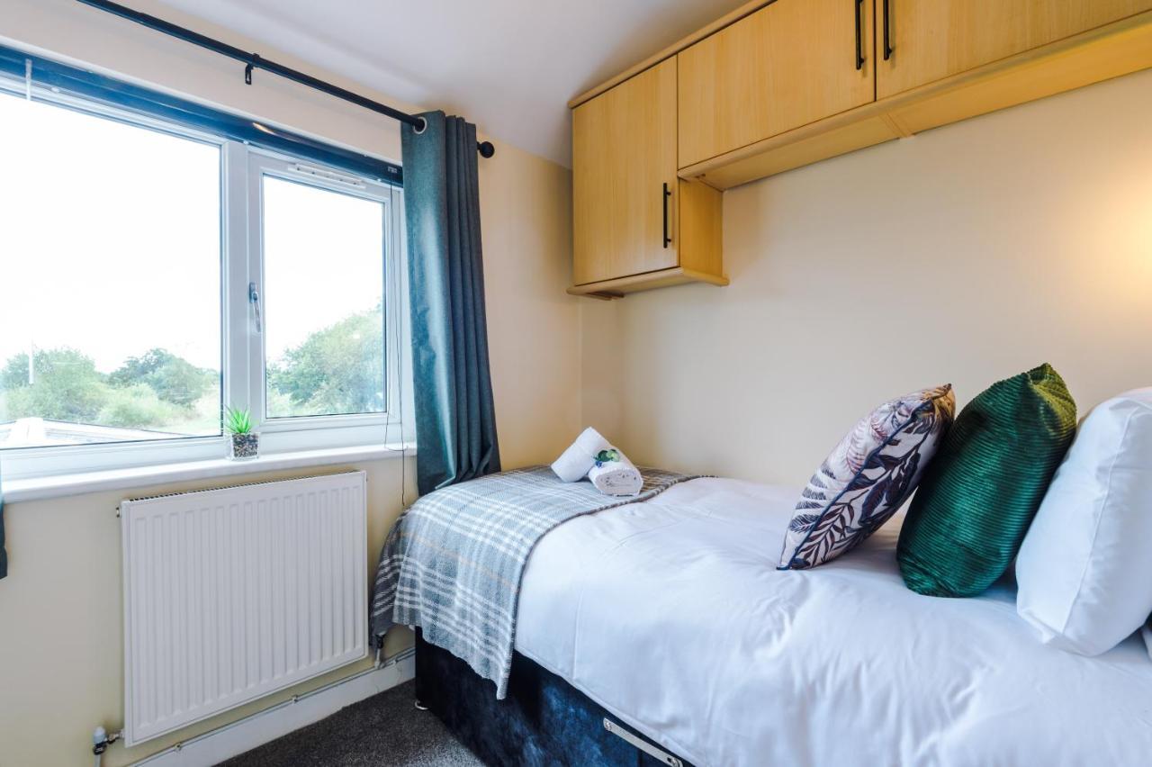 Charming 3-Bed Cottage In Chester, Ideal For Families & Workers, Free Parking - Sleeps 7 외부 사진