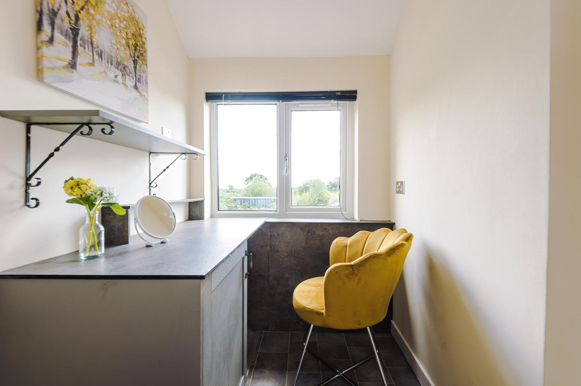 Charming 3-Bed Cottage In Chester, Ideal For Families & Workers, Free Parking - Sleeps 7 외부 사진