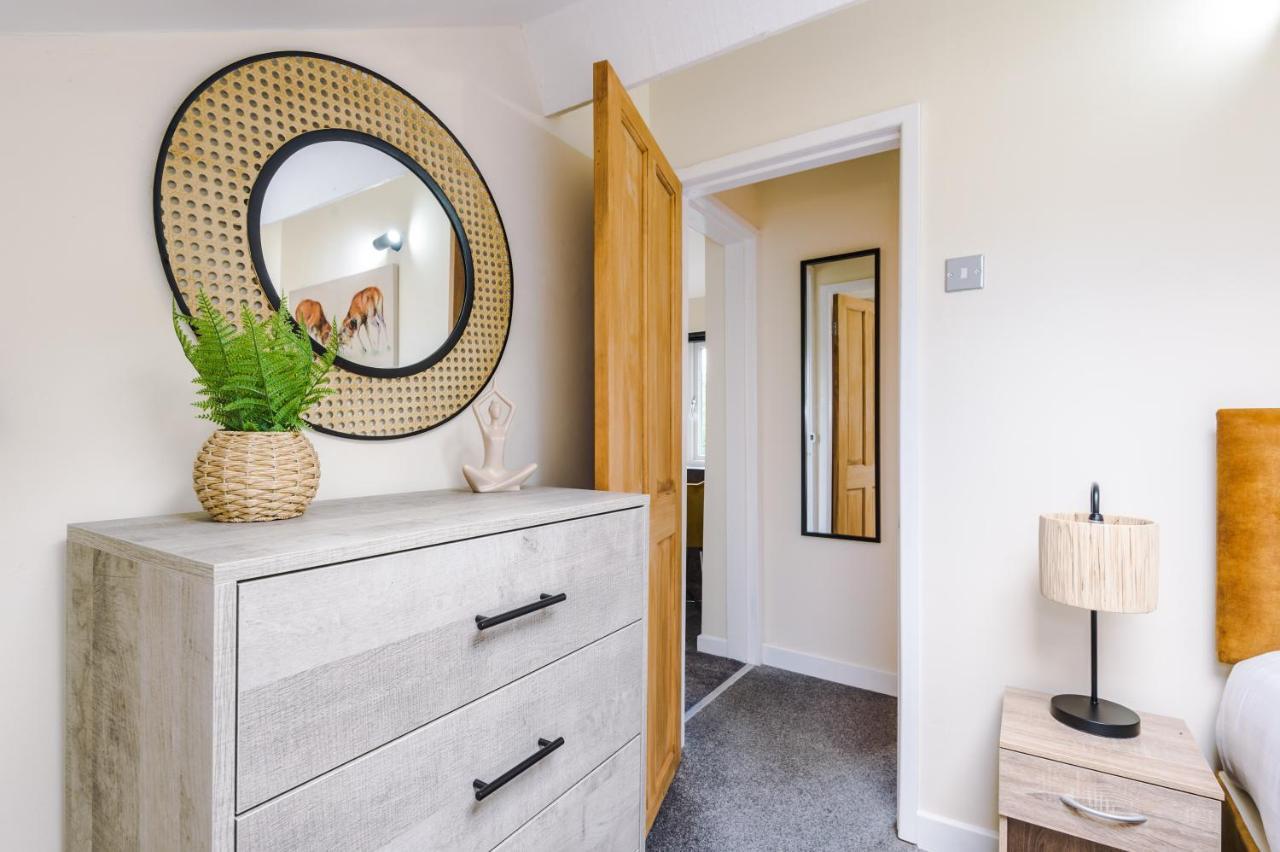 Charming 3-Bed Cottage In Chester, Ideal For Families & Workers, Free Parking - Sleeps 7 외부 사진
