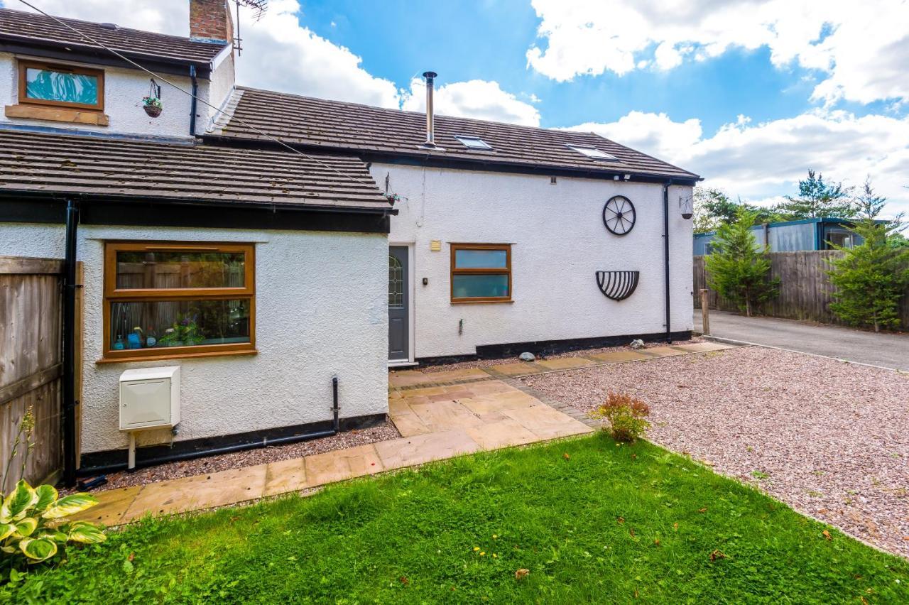Charming 3-Bed Cottage In Chester, Ideal For Families & Workers, Free Parking - Sleeps 7 외부 사진